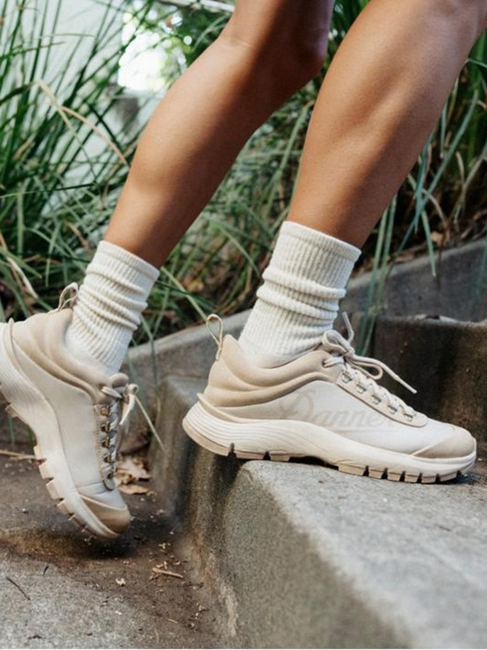 Danner Trail Trainer 3” Hiking Shoes Neutral Bleached Sand/Semolina Womens Sz 9